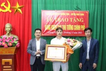 Thủ tướng tặng Bằng khen cho thanh niên dũng cảm cứu người