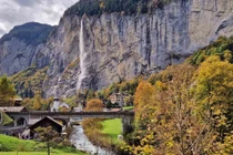 Ngôi làng không có tiếng còi xe ồn ào, tựa như tranh vẽ ở Thụy Sĩ