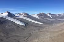 Bí ẩn vùng đất khô hạn nhất thế giới, 2 triệu năm không một giọt mưa