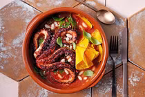 Ai nên hạn chế ăn bạch tuộc?