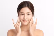 Bí quyết chăm sóc da khi thời tiết chuyển mùa