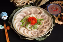 Bật mí cách luộc thịt ngon, mọng nước, không bị hôi