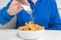 "Điểm mặt" 7 loại thực phẩm có thể gây "cản trở" khả năng hấp thụ canxi