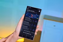Samsung khôi phục tính năng chống burn-in màn hình OLED trên One UI 6.1