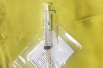 Nam thanh niên 17 tuổi thủng đại tràng do nuốt tăm tre