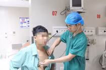 Cứu sống bệnh nhân bị kéo đâm thấu tim 