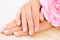 Bí quyết chăm sóc móng tay mùa hanh khô