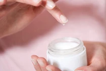 Không đạt chất lượng, kem dưỡng trắng da chống nắng Careleeser bị thu hồi sao?