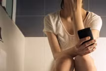 Không muốn mắc bệnh trĩ, cần tránh 8 thói quen xấu này