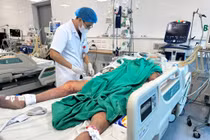 Nam thanh niên suy đa tạng nguy kịch sau khi ăn tiết canh