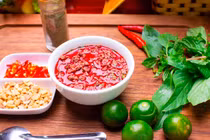 Ăn tiết canh nguy cơ nhiễm bệnh gì?