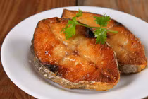 Loại cá bình dân giàu Omega-3 hơn cá hồi giúp đẹp da, trị mụn