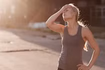 Vì sao càng tập thể dục cơ thể lại càng mệt mỏi, yếu đi?