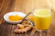 Ai không nên uống nghệ mật ong?