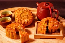 Mách bạn bí quyết ăn bánh Trung thu không lo bị tăng cân