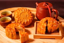 Mách bạn bí quyết ăn bánh Trung thu không lo bị tăng cân