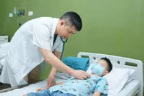 Thay van động mạch phổi qua da "chữa lành" trái tim lỗi nhịp