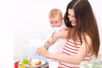 Mách nhỏ mẹ bỉm 6 mẹo lấy lại vóc dáng nhanh sau sinh an toàn