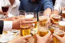 7 thức uống "giải cứu" dạ dày sau tiệc tất niên cuối năm