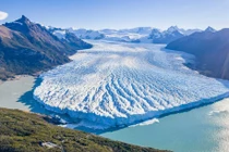 "Tròn mắt" trước vẻ đẹp huyền ảo của những dòng sông băng trên thế giới