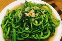 Loại rau bán đầy ở chợ Việt được CDC Mỹ đánh giá "tốt nhất thế giới"