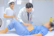 Đau bụng, đầy hơi đi khám phát hiện nhiều sỏi, cặn bùn tụ trong túi mật