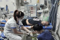 Tê bì miệng, tay chân, choáng váng sau... 15 phút ăn củ ấu tàu 