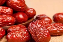 Táo đỏ cực bổ dưỡng nhưng 3 nhóm thực phẩm không nên ăn cùng