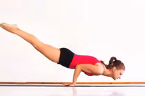 Lợi ích tuyệt vời của tư thế con công trong Yoga