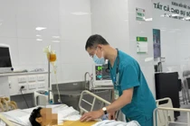 Xơ gan giai đoạn cuối do... dùng thuốc không rõ nguồn gốc