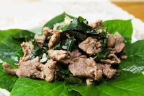Hôm nay ăn gì: Thịt bò xào lá lốt thơm ngon, ai cũng ăn ghiền
