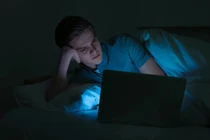 Thường xuyên thức khuya.... đột quỵ dễ "ghé thăm"