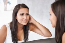 Dấu hiệu trên khuôn mặt cảnh báo tình trạng sức khỏe của bạn