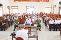 Cụ ông lĩnh 30 tháng tù vì tội lừa đảo chiếm đoạt tài sản