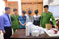 Phát hiện nhóm học sinh chế tạo gần 30kg pháo nổ