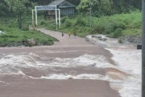 Quảng Bình: Nước lũ dâng cao, bản Ka Ai bị cô lập
