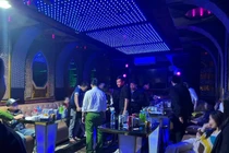 Đột kích quán karaoke, bắt quả tang nhóm nam nữ đang sử dụng ma túy