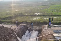 Sập cống chui qua đường cao tốc, 2 công nhân tử vong