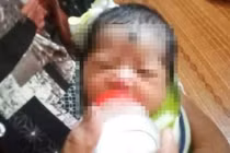 Nghệ An: Bé gái 1 tháng tuổi bị bỏ rơi trong sân chùa