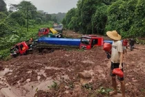 Tìm thấy thi thể tài xế người Hà Tĩnh trong vụ sạt lở đất ở Lào