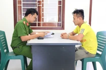 Nghệ An: Khởi tố đối tượng đâm vào xe CSGT rồi bỏ trốn