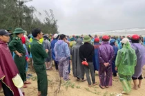 Vụ 3 học sinh đuối nước khi tắm biển: Tìm thấy thi thể cuối cùng