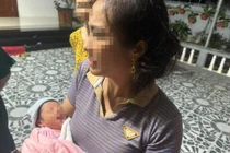 Bé gái sơ sinh bị bỏ rơi kèm lời nhắn “nhờ nuôi giùm” 