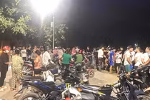 Nghệ An: Đâm trọng thương vợ, rồi mang xăng đi đốt nhà hàng xóm