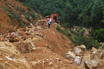 Nghệ An: Lấn chiếm đất rừng khai thác khoáng sản trái phép