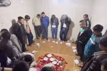 Hà Tĩnh: Triệt phá sới bạc xóc đĩa, bắt giữ 12 đối tượng 