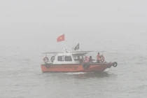 Nghệ An: Tích cực tìm kiếm nạn nhân mất tích trong lúc tắm biển