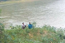 Nghệ An: Tắm sông, hai anh em ruột đuối nước thương tâm