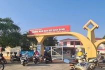 Hiệu trưởng, hiệu phó bị buộc thôi việc vì dùng văn bằng không hợp pháp