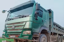 Khởi tố, bắt tạm giam tài xế tông 4 mẹ con thương vong